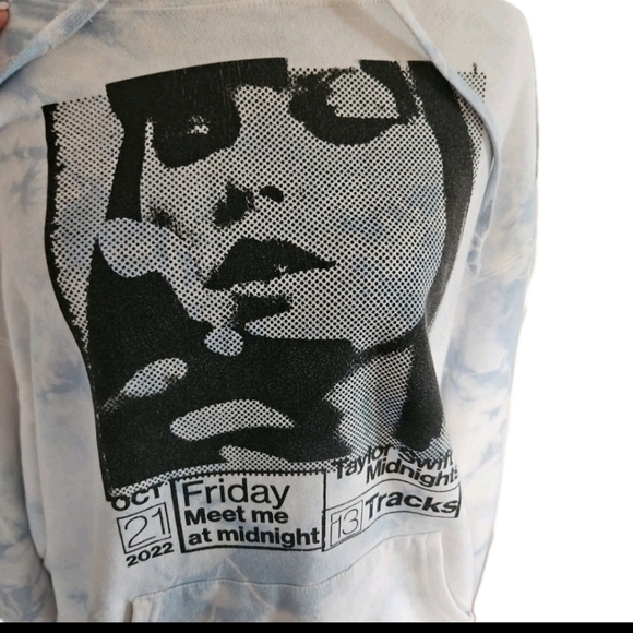 Taylor Swift Womens Taylor Swift Midnights Concert Cozy Blue Tie Dye Hoodie L - Picture 6 of 16